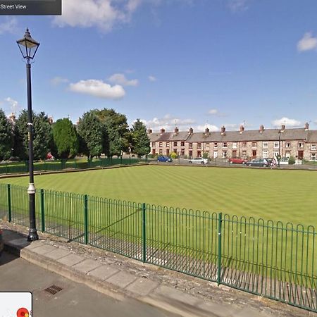 College Square, Terrace House Apartment Bessbrook Exterior photo